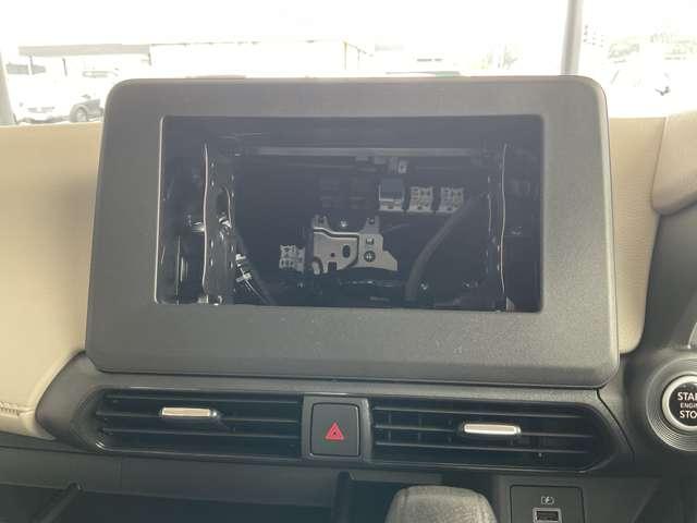 デイズ Ｘ　雹害車／オーディオレス仕様・１４インチアルミホイール・タッチパネル式オートエアコン・プッシュ式エンジンスターター・バックビューモニター・インテリジェント　オートライトシステム（10枚目）