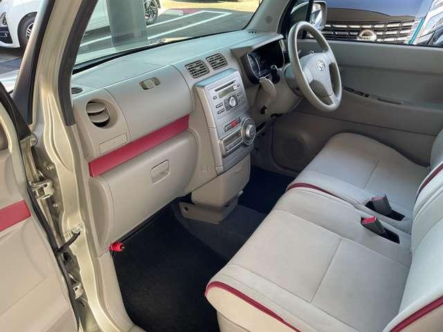 ムーヴコンテ Ｘ　＋Ｓ　純正ＣＤ一体ＡＭ・ＦＭデンシチューナーラジオ・オートエアコン・１４インチホイールカバー・スマートキー・フロアカーペット・プラスチックバイザー（42枚目）