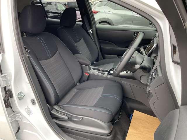 リーフ e+ X メモリーナビゲーション アラウンドビュー プロパイロット 16インチアルミ スマートルームミラー シートヒーター ハンドルヒーター LEDヘッドランプ ハイビームアシスト インテリジェントキー(9枚目)