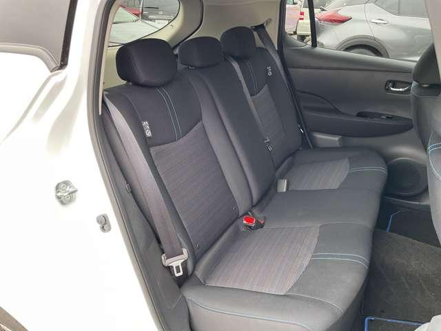 リーフ e+ X メモリーナビゲーション アラウンドビュー プロパイロット 16インチアルミ スマートルームミラー シートヒーター ハンドルヒーター LEDヘッドランプ ハイビームアシスト インテリジェントキー(10枚目)