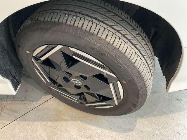 リーフ e+ X メモリーナビゲーション アラウンドビュー プロパイロット 16インチアルミ スマートルームミラー シートヒーター ハンドルヒーター LEDヘッドランプ ハイビームアシスト インテリジェントキー(19枚目)