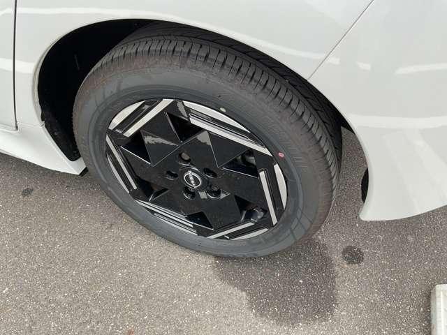 リーフ e+ X メモリーナビゲーション アラウンドビュー プロパイロット 16インチアルミ スマートルームミラー シートヒーター ハンドルヒーター LEDヘッドランプ ハイビームアシスト インテリジェントキー(55枚目)