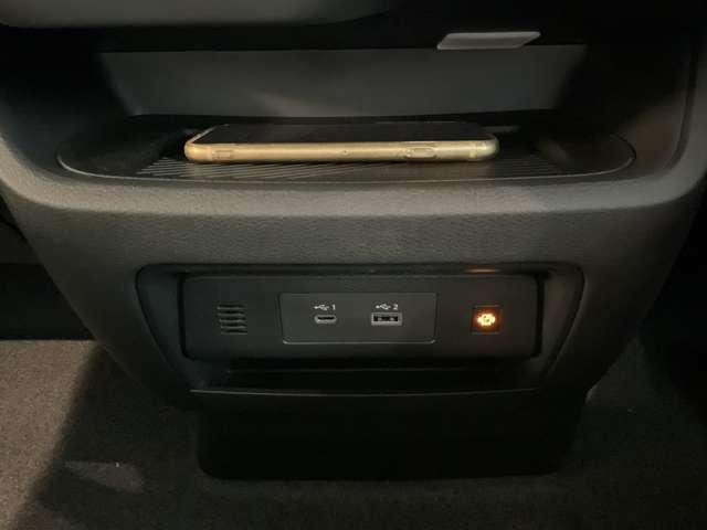 セレナ ｅ－パワー　ハイウェイスターＶ　雹害車／１００Ｖ　ＡＣ電源（１５００Ｗ）・寒冷地仕様（ホットプラスパック）＋不凍液＋ＰＴＣ素子ヒーター・アラモニター・インテリルームミラー・ドラレコ・ＬＥＤヘッドライト・ＮＣナビ・ＥＴＣ２．０・ＳＯＳ（24枚目）