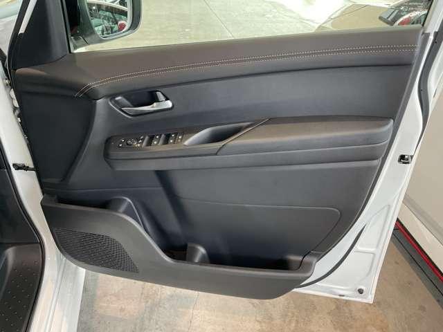 セレナ ｅ－パワー　ハイウェイスターＶ　雹害車／１００Ｖ　ＡＣ電源（１５００Ｗ）・寒冷地仕様（ホットプラスパック）＋不凍液＋ＰＴＣ素子ヒーター・アラモニター・インテリルームミラー・ドラレコ・ＬＥＤヘッドライト・ＮＣナビ・ＥＴＣ２．０・ＳＯＳ（40枚目）