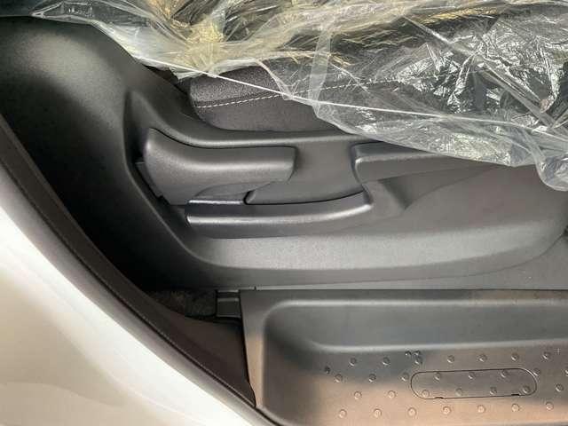 セレナ ｅ－パワー　ハイウェイスターＶ　雹害車／１００Ｖ　ＡＣ電源（１５００Ｗ）・寒冷地仕様（ホットプラスパック）＋不凍液＋ＰＴＣ素子ヒーター・アラモニター・インテリルームミラー・ドラレコ・ＬＥＤヘッドライト・ＮＣナビ・ＥＴＣ２．０・ＳＯＳ（43枚目）