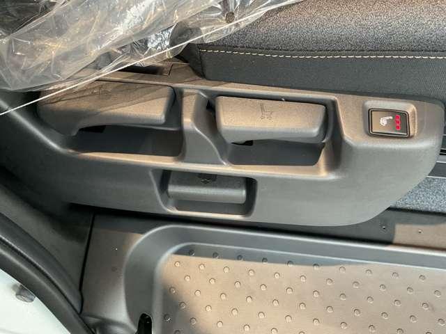 セレナ ｅ－パワー　ハイウェイスターＶ　雹害車／１００Ｖ　ＡＣ電源（１５００Ｗ）・寒冷地仕様（ホットプラスパック）＋不凍液＋ＰＴＣ素子ヒーター・アラモニター・インテリルームミラー・ドラレコ・ＬＥＤヘッドライト・ＮＣナビ・ＥＴＣ２．０・ＳＯＳ（45枚目）