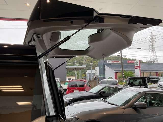 セレナ ｅ－パワー　ハイウェイスターＶ　雹害車／１００Ｖ　ＡＣ電源（１５００Ｗ）・寒冷地仕様（ホットプラスパック）＋不凍液＋ＰＴＣ素子ヒーター・アラモニター・インテリルームミラー・ドラレコ・ＬＥＤヘッドライト・ＮＣナビ・ＥＴＣ２．０・ＳＯＳ（62枚目）