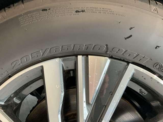 セレナ ｅ－パワー　ハイウェイスターＶ　雹害車／１００Ｖ　ＡＣ電源（１５００Ｗ）・寒冷地仕様（ホットプラスパック）＋不凍液＋ＰＴＣ素子ヒーター・アラモニター・インテリルームミラー・ドラレコ・ＬＥＤヘッドライト・ＮＣナビ・ＥＴＣ２．０・ＳＯＳ（76枚目）