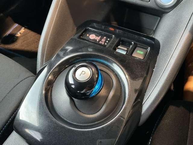 リーフ Ｘ　Ｖセレクション　ニッサンコネクトナビゲーションシステム・（13枚目）