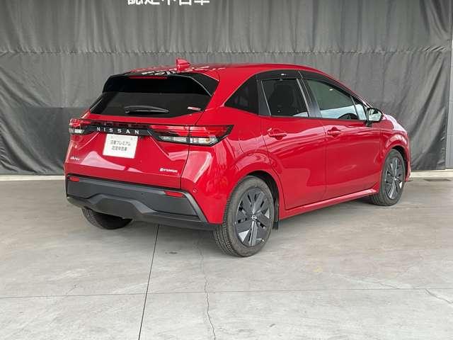 ノート  ニッサンコネクトナビ・SOSコールボタン・ETC車載器2.0・アラウンドビューモニター・インテリジェントルームミラー・BSW・BSI・RCTA・ワイヤレス充電器・ドライブレコーダー(F&R)(2枚目)