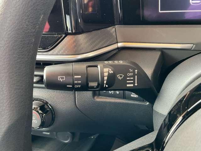 ノート  ニッサンコネクトナビ・SOSコールボタン・ETC車載器2.0・アラウンドビューモニター・インテリジェントルームミラー・BSW・BSI・RCTA・ワイヤレス充電器・ドライブレコーダー(F&R)(36枚目)