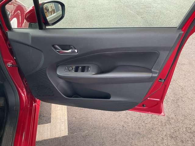 ノート  ニッサンコネクトナビ・SOSコールボタン・ETC車載器2.0・アラウンドビューモニター・インテリジェントルームミラー・BSW・BSI・RCTA・ワイヤレス充電器・ドライブレコーダー(F&R)(41枚目)