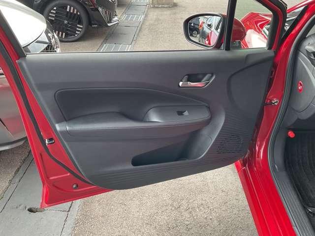 ノート  ニッサンコネクトナビ・SOSコールボタン・ETC車載器2.0・アラウンドビューモニター・インテリジェントルームミラー・BSW・BSI・RCTA・ワイヤレス充電器・ドライブレコーダー(F&R)(54枚目)