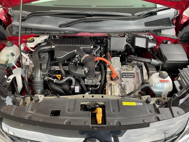 ノート  ニッサンコネクトナビ・SOSコールボタン・ETC車載器2.0・アラウンドビューモニター・インテリジェントルームミラー・BSW・BSI・RCTA・ワイヤレス充電器・ドライブレコーダー(F&R)(73枚目)