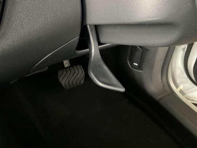 エクストレイル オーテック アドバンスドパッケージ e-4ORCE 雹害車/ニッサンコネクトナビゲーションシステム・SOSコール・インテリジェントルームミラー・アラウンドビューモニター・プロパイロット・左右後席温度調整独立制御エアコン・ワイヤレス充電器・ETC車載器(35枚目)