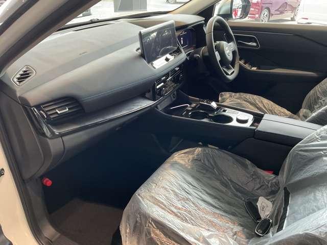 エクストレイル オーテック アドバンスドパッケージ e-4ORCE 雹害車/ニッサンコネクトナビゲーションシステム・SOSコール・インテリジェントルームミラー・アラウンドビューモニター・プロパイロット・左右後席温度調整独立制御エアコン・ワイヤレス充電器・ETC車載器(50枚目)