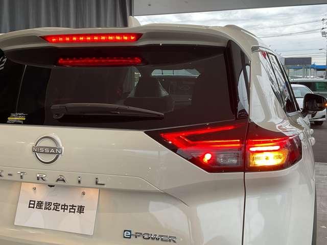 エクストレイル オーテック アドバンスドパッケージ e-4ORCE 雹害車/ニッサンコネクトナビゲーションシステム・SOSコール・インテリジェントルームミラー・アラウンドビューモニター・プロパイロット・左右後席温度調整独立制御エアコン・ワイヤレス充電器・ETC車載器(69枚目)
