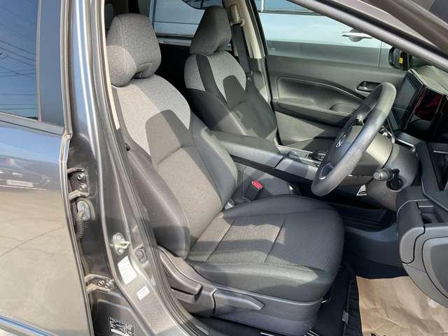 ノート 　純正メモリーナビ・ナビ取付パッケージ・アラモニ・ルームミラー・ＢＳＷ・ＢＳＩ・ＲＣＴＡ・リモコンドアミラー・インテリキー・ＬＥＤヘッドランプ・アダプティブＬＥＤヘッドライトシステム・ＬＥＤフォグランプ（5枚目）