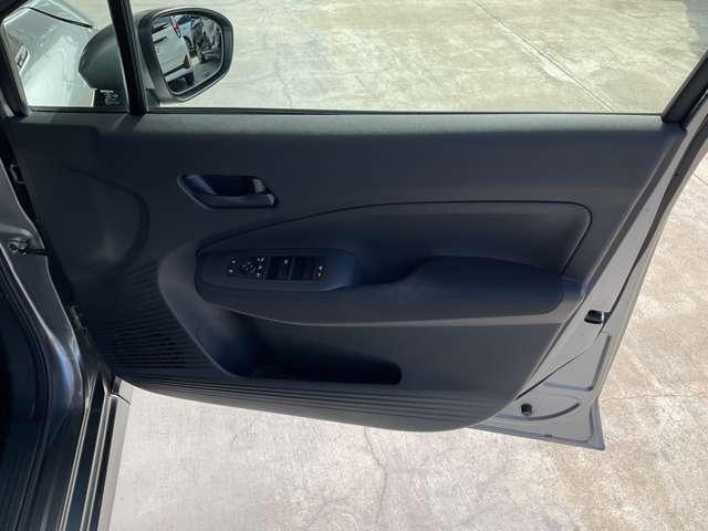 ノート 　純正メモリーナビ・ナビ取付パッケージ・アラモニ・ルームミラー・ＢＳＷ・ＢＳＩ・ＲＣＴＡ・リモコンドアミラー・インテリキー・ＬＥＤヘッドランプ・アダプティブＬＥＤヘッドライトシステム・ＬＥＤフォグランプ（40枚目）