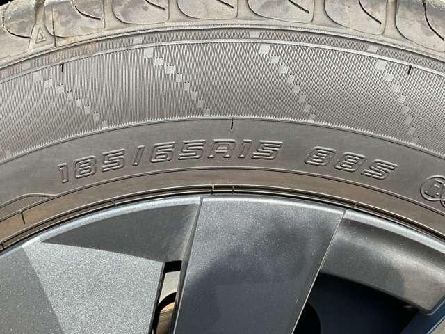 ノート 　純正メモリーナビ・ナビ取付パッケージ・アラモニ・ルームミラー・ＢＳＷ・ＢＳＩ・ＲＣＴＡ・リモコンドアミラー・インテリキー・ＬＥＤヘッドランプ・アダプティブＬＥＤヘッドライトシステム・ＬＥＤフォグランプ（74枚目）