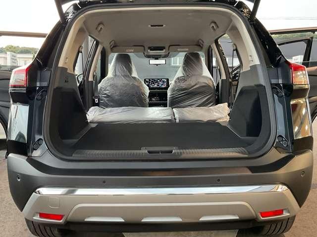 エクストレイル Ｇ　ｅ－４ＯＲＣＥ　雹害車／ＮＣナビ・ＥＴＣ２．０・ワイヤレス充電器・プロパイロット・ＳＯＳコール・　ＢＳＩ（後側方衝突防止支援システム）・ＢＳＷ（後側方車両検知警報）・ＲＣＴＡ（後退時車両検知警報）・アンビエントライト（52枚目）