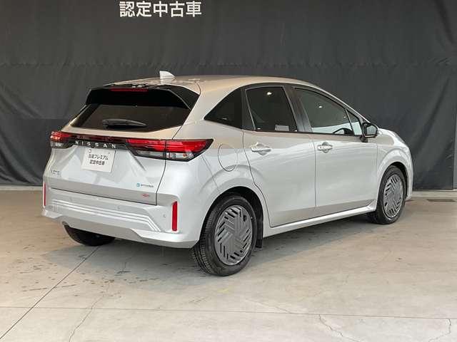 ノート 純正メモリーナビゲーション・インテリジェントルームミラー・インテリジェントアラウンドビューモニター・BSW+BSI+RCTA・ 16インチホイールカバー・オートエアコン・インテリジェントキー(2本)(2枚目)