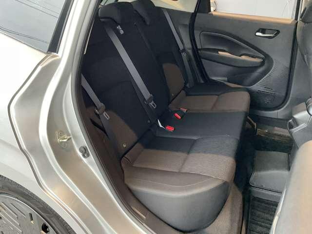 ノート 純正メモリーナビゲーション・インテリジェントルームミラー・インテリジェントアラウンドビューモニター・BSW+BSI+RCTA・ 16インチホイールカバー・オートエアコン・インテリジェントキー(2本)(13枚目)