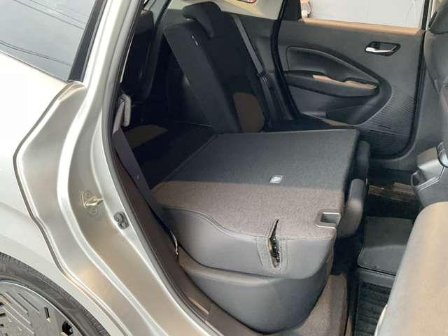 ノート 純正メモリーナビゲーション・インテリジェントルームミラー・インテリジェントアラウンドビューモニター・BSW+BSI+RCTA・ 16インチホイールカバー・オートエアコン・インテリジェントキー(2本)(14枚目)