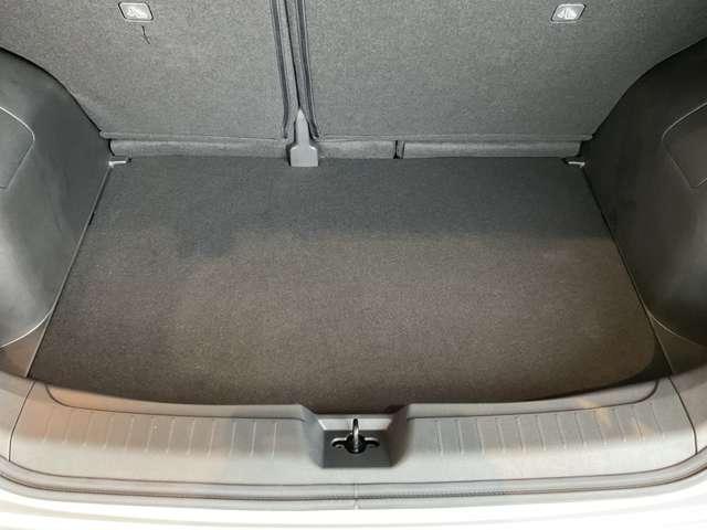 ノート 純正メモリーナビゲーション・インテリジェントルームミラー・インテリジェントアラウンドビューモニター・BSW+BSI+RCTA・ 16インチホイールカバー・オートエアコン・インテリジェントキー(2本)(16枚目)