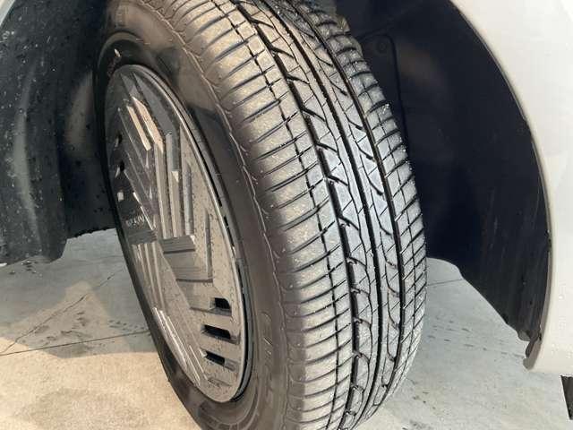 ノート 純正メモリーナビゲーション・インテリジェントルームミラー・インテリジェントアラウンドビューモニター・BSW+BSI+RCTA・ 16インチホイールカバー・オートエアコン・インテリジェントキー(2本)(20枚目)