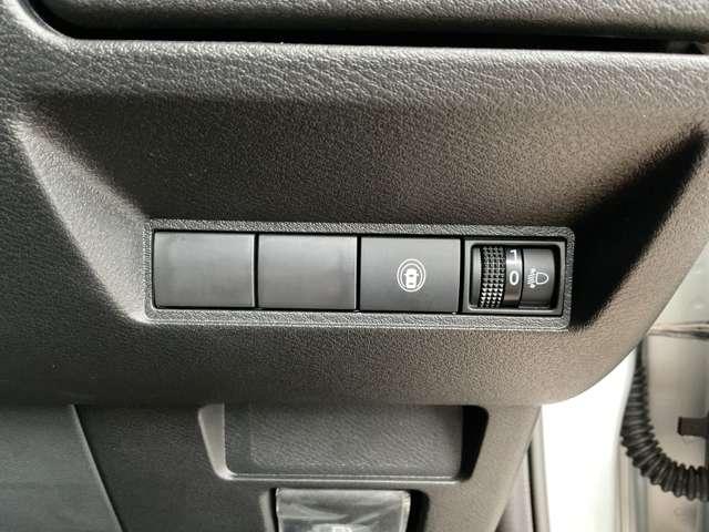 ノート 純正メモリーナビゲーション・インテリジェントルームミラー・インテリジェントアラウンドビューモニター・BSW+BSI+RCTA・ 16インチホイールカバー・オートエアコン・インテリジェントキー(2本)(41枚目)