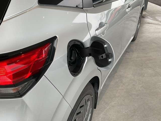 ノート 純正メモリーナビゲーション・インテリジェントルームミラー・インテリジェントアラウンドビューモニター・BSW+BSI+RCTA・ 16インチホイールカバー・オートエアコン・インテリジェントキー(2本)(61枚目)