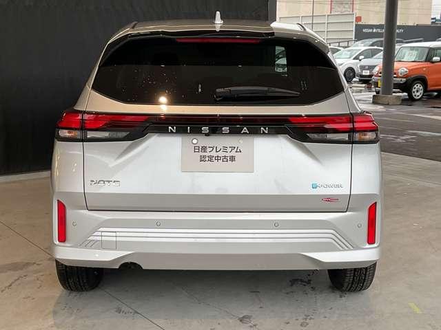 ノート 純正メモリーナビゲーション・インテリジェントルームミラー・インテリジェントアラウンドビューモニター・BSW+BSI+RCTA・ 16インチホイールカバー・オートエアコン・インテリジェントキー(2本)(70枚目)