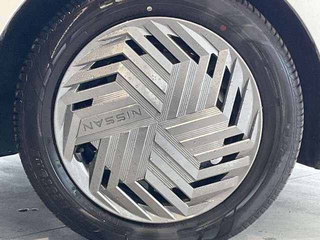 ノート 純正メモリーナビゲーション・インテリジェントルームミラー・インテリジェントアラウンドビューモニター・BSW+BSI+RCTA・ 16インチホイールカバー・オートエアコン・インテリジェントキー(2本)(74枚目)