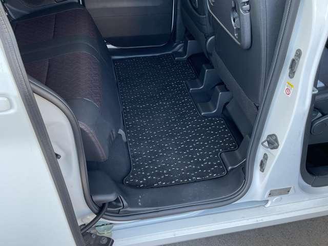 ルークス ハイウェイスター　Ｇターボプロパイロットエディション　日産純正カーナビゲーション・インテリジェントルームミラー・アラウンドビューモニター・タッチパネル式オートエアコン・プッシュ式エンジンスターター・１５インチアルミホイール・ＬＥＤヘッドランプ（16枚目）