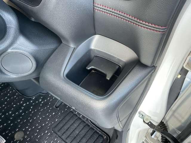 ルークス ハイウェイスター　Ｇターボプロパイロットエディション　日産純正カーナビゲーション・インテリジェントルームミラー・アラウンドビューモニター・タッチパネル式オートエアコン・プッシュ式エンジンスターター・１５インチアルミホイール・ＬＥＤヘッドランプ（33枚目）