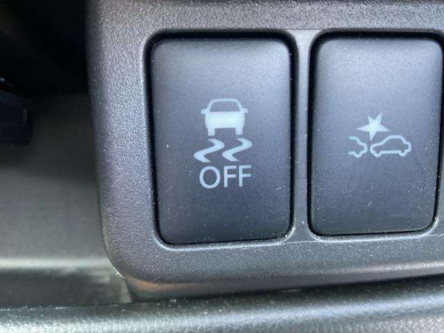 横滑り防止装置付き、滑りやすい路面やコーナリング、障害物を回避する際に発生する横滑りを軽減し、車両の安定性を向上させます。