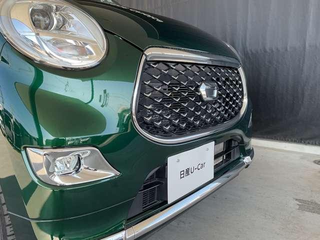 メッキ加飾がお洒落なフロントマスク。