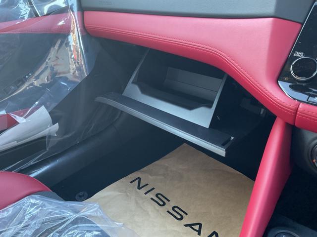 フェアレディＺ バージョンＳＴ　雹害車／ＮｉｓｓａｎＣｏｎｎｅｃｔナビ／ＥＴＣ２．０／ＢＯＳＥスピーカー（31枚目）