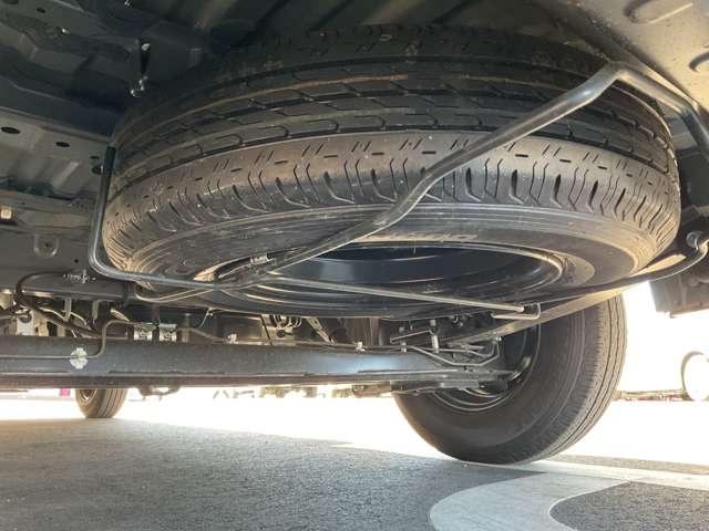 NV200バネットバン GX 雹害車両 オーディオレス リモコンキー ハイビームアシスト フロントフォグランプ プライバシーガラス アイドリングストップ 衝突被害軽減ブレーキ(17枚目)