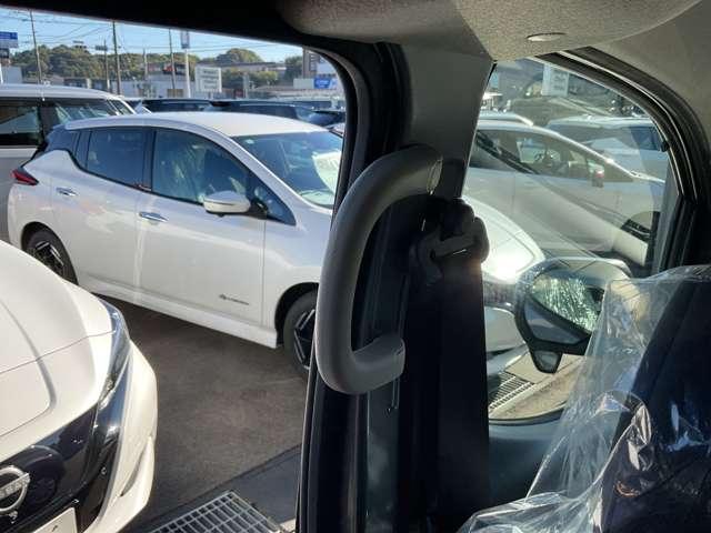 NV200バネットバン GX 雹害車両 オーディオレス リモコンキー ハイビームアシスト フロントフォグランプ プライバシーガラス アイドリングストップ 衝突被害軽減ブレーキ(25枚目)