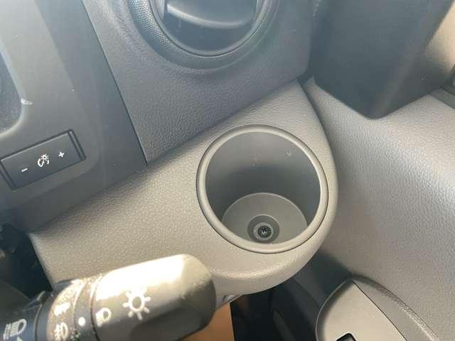 NV200バネットバン GX 雹害車両 オーディオレス リモコンキー ハイビームアシスト フロントフォグランプ プライバシーガラス アイドリングストップ 衝突被害軽減ブレーキ(32枚目)