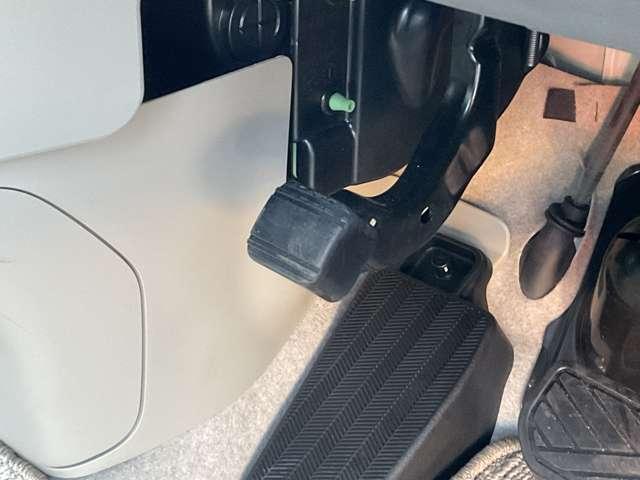 クリッパーリオ チェアキャブハイルーフ スロープタイプ 日産純正カーナビゲーション・ETC車載器2.0・オートエアコン・プッシュ式エンジンスターター・ナビ連動ドライブレコーダー(F&R)・14インチアルミホイール・LEDヘッドランプ・ハロゲンフォグランプ(11枚目)