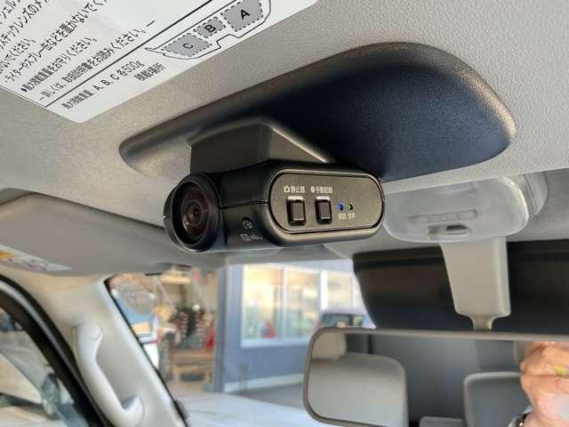 クリッパーリオ チェアキャブハイルーフ スロープタイプ 日産純正カーナビゲーション・ETC車載器2.0・オートエアコン・プッシュ式エンジンスターター・ナビ連動ドライブレコーダー(F&R)・14インチアルミホイール・LEDヘッドランプ・ハロゲンフォグランプ(13枚目)