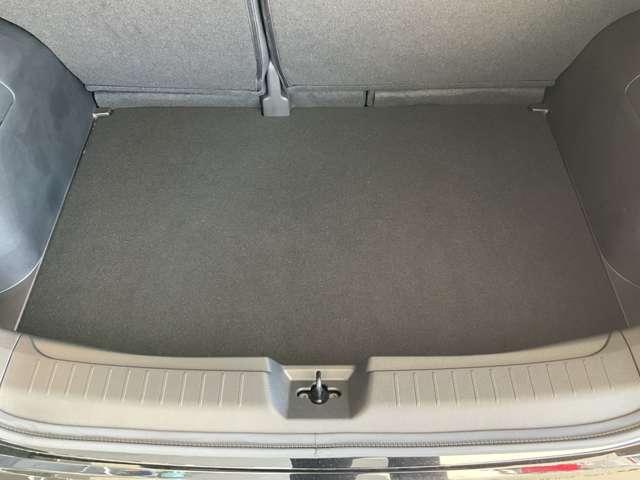 オーラ Ｇ　レザーエディション　ニッサンコネクトナビ・ＥＴＣ２．０・ＳＯＳコール・ワイヤレス充電器・ＢＯＳＥサウンドシステム・プロパイロット（ナビリンク）・アラウンドビューモニター・インテリジェントルームミラー・ＨＤＭＩコネクター（18枚目）