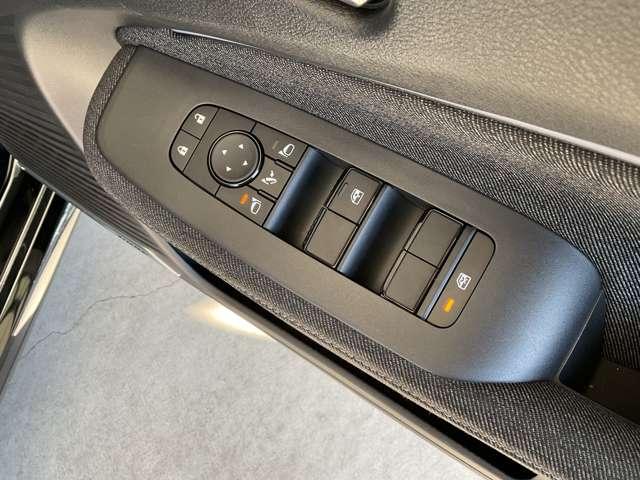 オーラ Ｇ　レザーエディション　ニッサンコネクトナビ・ＥＴＣ２．０・ＳＯＳコール・ワイヤレス充電器・ＢＯＳＥサウンドシステム・プロパイロット（ナビリンク）・アラウンドビューモニター・インテリジェントルームミラー・ＨＤＭＩコネクター（44枚目）