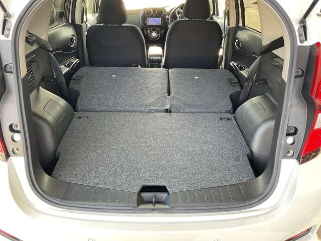 ノート X メモリーナビゲーション アラウンドビューモニター スマートルームミラー サイドカーテンエアバッグ インテリジェントキー アイドリングストップ プライバシーガラス ETC(12枚目)