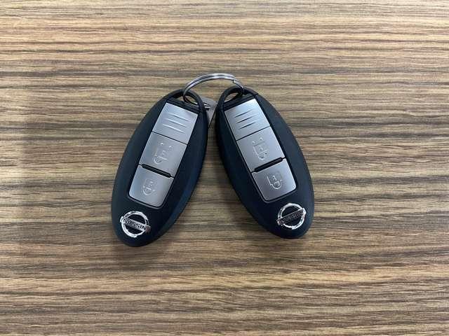 ノート X メモリーナビゲーション アラウンドビューモニター スマートルームミラー サイドカーテンエアバッグ インテリジェントキー アイドリングストップ プライバシーガラス ETC(13枚目)