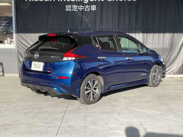 リーフ Ｘ　メーカーオプションナビ・１６インチアルミ・アラウンドビューモニター・前席シートヒーター・オートスピードコントロール・ＥＴＣ・社外製ドラレコ（Ｆ＆Ｒ）・セキュリティ＆セーフティーパックスタンダード（2枚目）