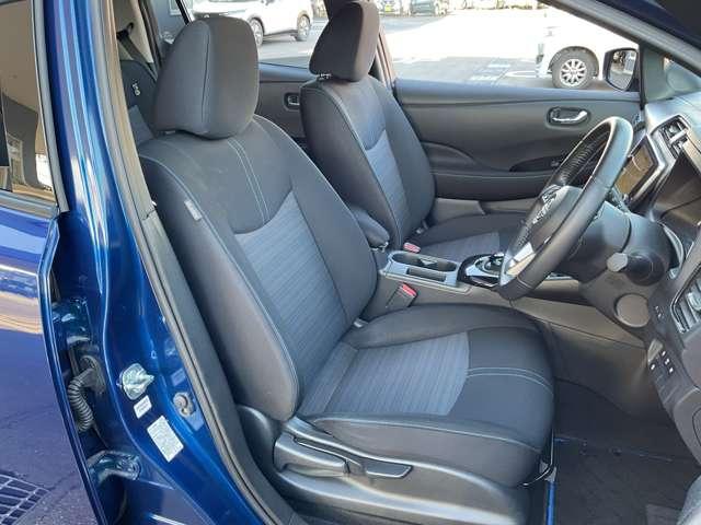 リーフ Ｘ　メーカーオプションナビ・１６インチアルミ・アラウンドビューモニター・前席シートヒーター・オートスピードコントロール・ＥＴＣ・社外製ドラレコ（Ｆ＆Ｒ）・セキュリティ＆セーフティーパックスタンダード（5枚目）